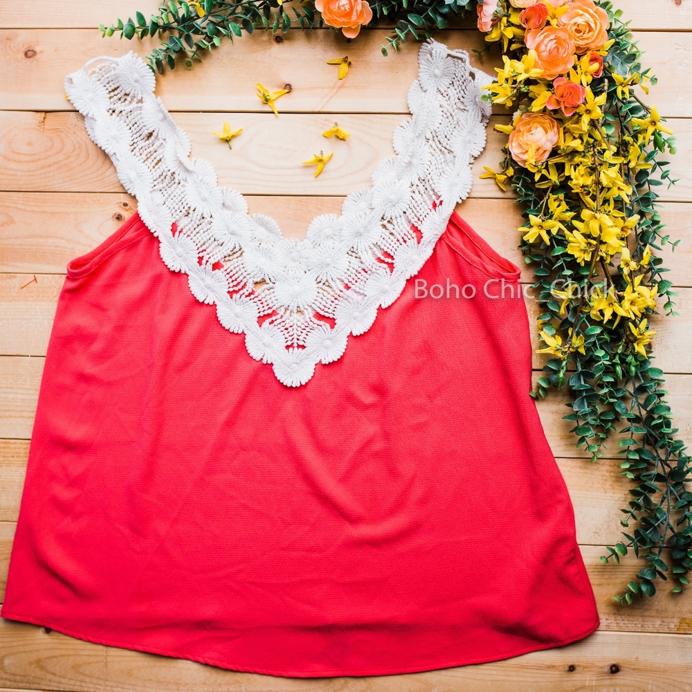 Embroidered top tank.